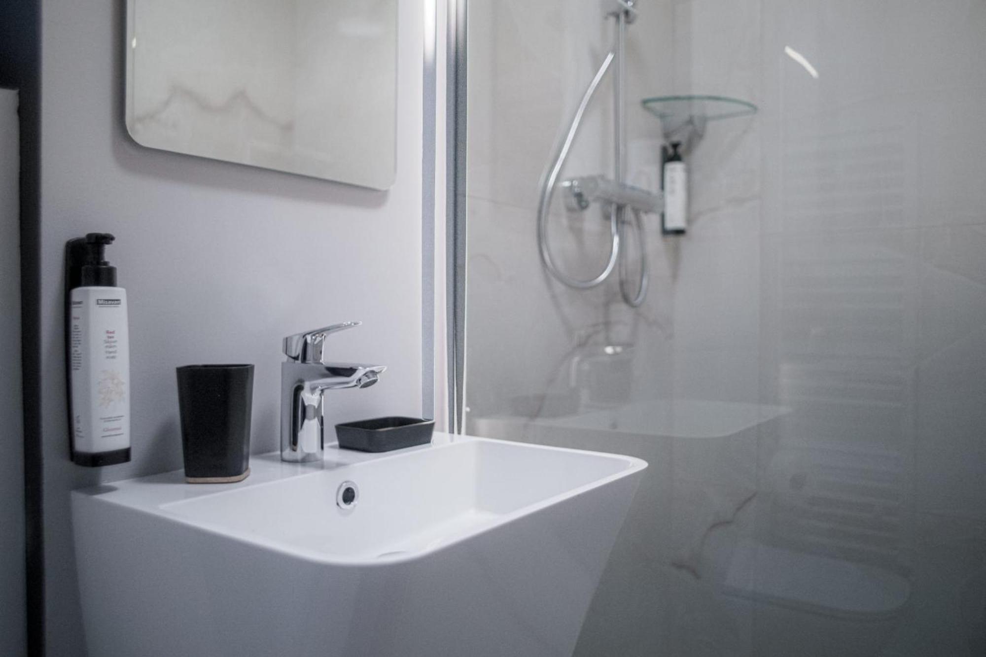 Nisa Kub Residence Harman Екстер'єр фото